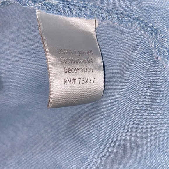 LC Lauren Conrad blue chambray sleeveless top size xsmall - Picture 7 of 7